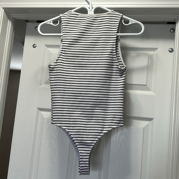 Dynamite bodysuit - Picture 2 of 3